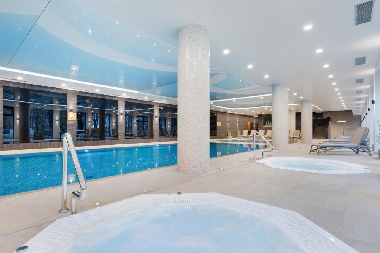 Luxurious Apartment Nadmorskie Tarasy Kolobrzeg By Renters Prestige Esterno foto